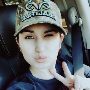 Meet your Posher, Veronica